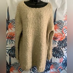 🔥5/$25 Fuzzy Sweater Sz XL